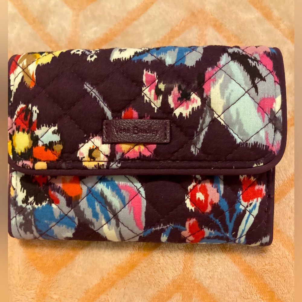 Vera Bradley Riley Compact Wallet Indiana Rose
